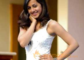  Nikki Galrani  photo 2