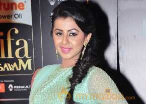  Nikki Galrani  photo 14