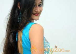 Nilofer Haidry Cream Color Saree Pics photo 4