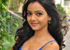 Nithya Shetty New Photoshoot photo 13