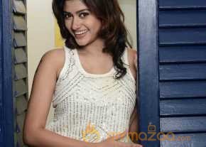 Oviya Helen Sizzling Stills