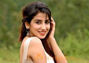  Parul Gulati  photo 6