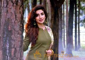  Parul Gulati  photo 11