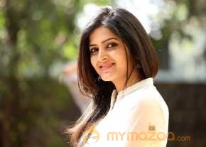 Pavani Gangireddy photo 4