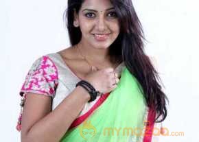 Pavani Reddy photo 5