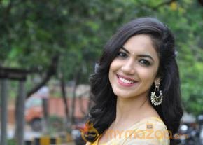 Pellichoopulu Fame Ritu Varma Latest Pics photo 4