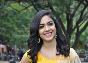 Pellichoopulu Fame Ritu Varma Latest Pics photo 5