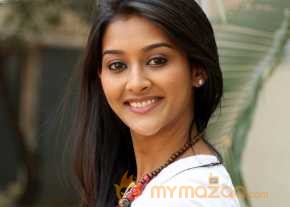 Pooja Jhaveri photo 8