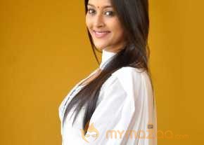  Pooja Jhaveri Photoshoot On White Punjabi Dress  photo 5