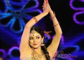 Pooja Kumar Dance Performance At Uttama Villain Audio Launch photo 6