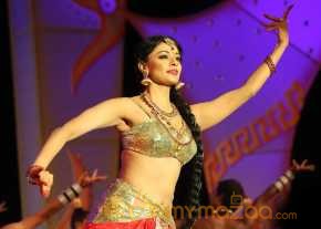 Pooja Kumar Dance Performance At Uttama Villain Audio Launch