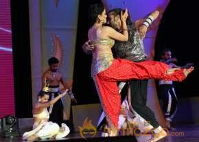 Pooja Kumar Dance Performance At Uttama Villain Audio Launch photo 4