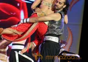 Pooja Kumar Dance Performance At Uttama Villain Audio Launch photo 11