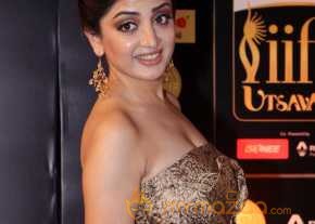 Poonam Kaur photo 27