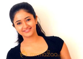 Poonam Bajwa Stills photo 6