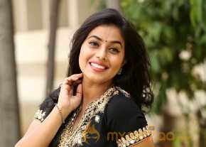 Poorna Photoshoot At Rajugari Gadi Success Meet photo 5