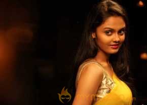 Pragathi Stills From Basthi Movie photo 4