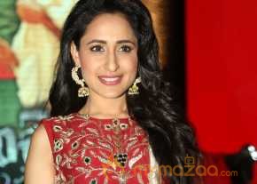 Pragya Jaiswal Latest Pics photo 7