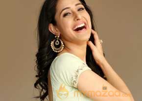 Pragya Jaiswal Photoshoot AT Kanche Movie Interview photo 4