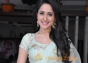 Pragya Jaiswal Stills photo 5