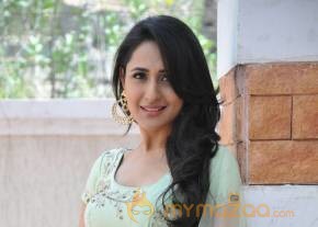 Pragya Jaiswal Stills photo 13