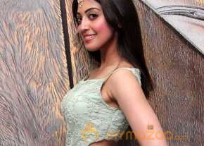 Pranitha Subhash Latest Stills photo 7