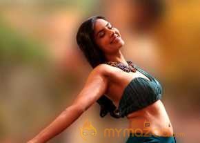 Priya Anad photo 4