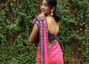 Priya Anduluri Pink Saree Pics photo 4