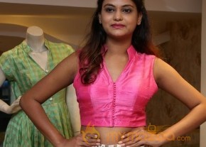 Priyanka Cute Dress New Hot Pics photo 7