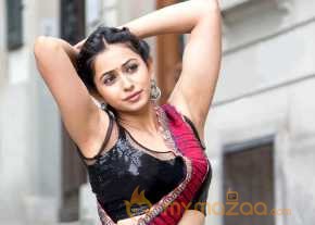  Rakul Preet Singh Beautiful Black Dress Pics  photo 4