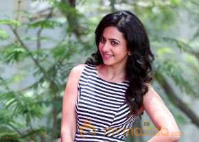 Rakul Preet Singh Cute Stills photo 22