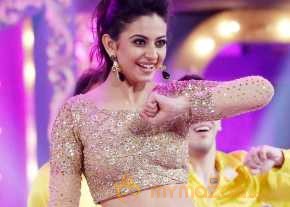 Rakul Preet Singh Cute Stills photo 10