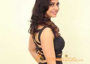 Rakul Preet Singh Cute Stills photo 27