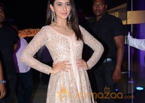 Rakul Preet Singh Latest Glam Pics photo 5