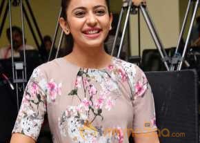 Rakul Preet Singh Latest Stills photo 6