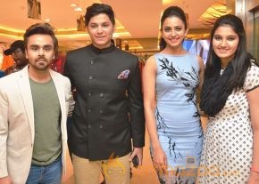 Rakul Preet Singh Unveils the Curtains of ‘The Label Bazar’-A Exquisite Designer Exhibition by Anam Mirza at Hotel Park Hyatt photo 2