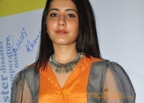 Rashi Khanna New Photos photo 36