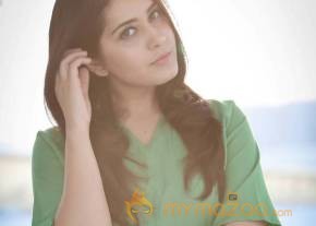 Rashi Khanna Photoshoot photo 8