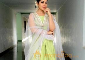Rashi Khanna Stills @ Supreme Interview photo 28