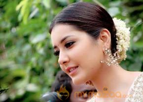 Rashi Khanna Stills @ Supreme Interview photo 29