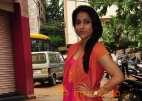 Rashmi Gautam Latest  Stills photo 32