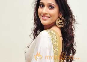Rashmi Gautam photo 2