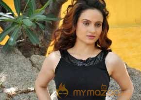 Reena Bhatia Photoshoot At Seenugadu Keka Movie Launch photo 2
