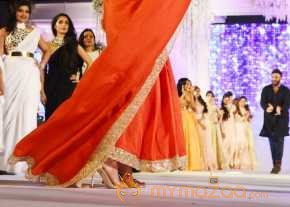 Regina Cassandra Ficci Ramp Walk Stills