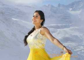 Regina Cassandra New Pics photo 14