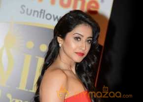 Regina Cassandra New Pics photo 16