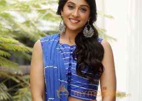  Regina Cassandra New Stills  photo 17