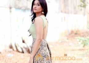  Regina Cassandra New Stills  photo 6