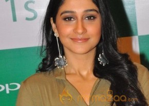 Regina Cassandra Stills