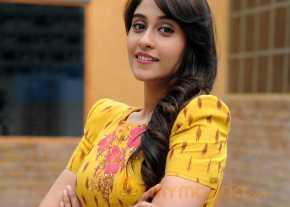 Regina Cassandra photo 20